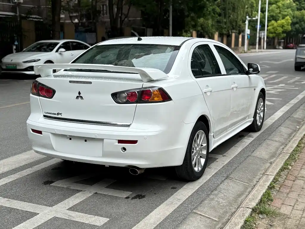 Lancer EX Zhishang 1.8 L Manual Luxury