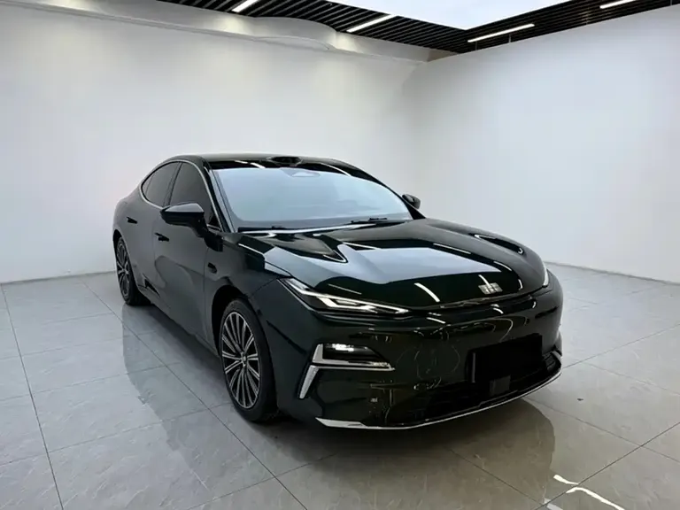 Geely Galaxy Xingyao 8 130 km EM-P Starship