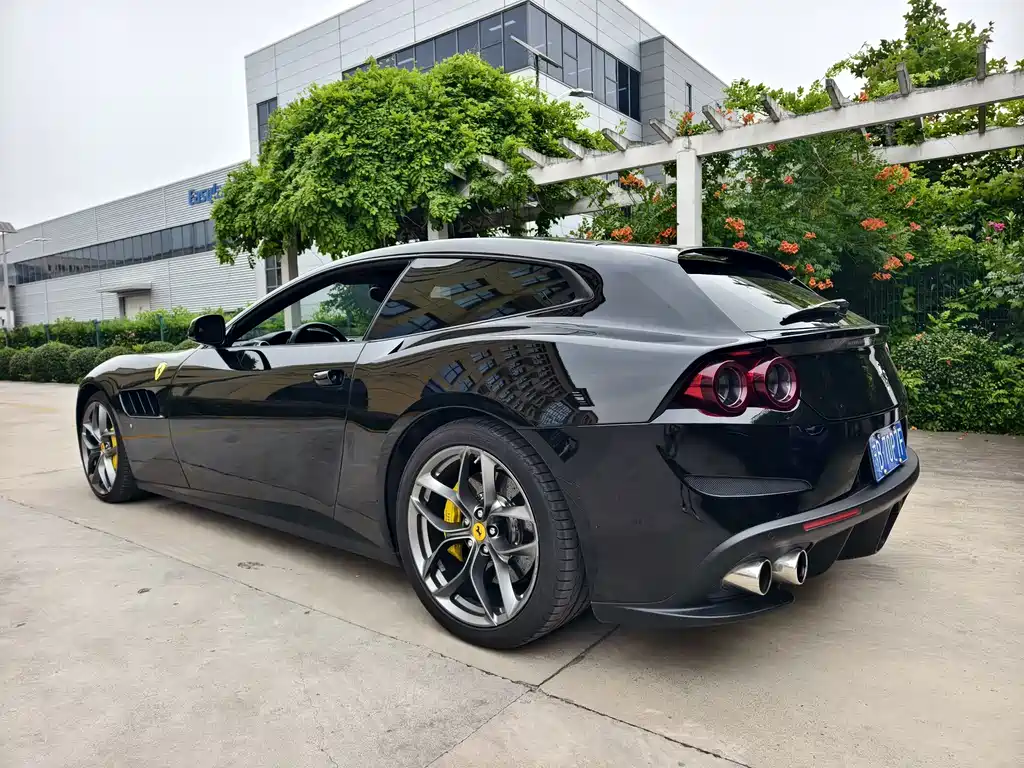 GTC4 Lusso 3.9 T V8