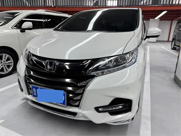 Honda Odyssey 2.0 L Sharp· Smooth Enjoyment
