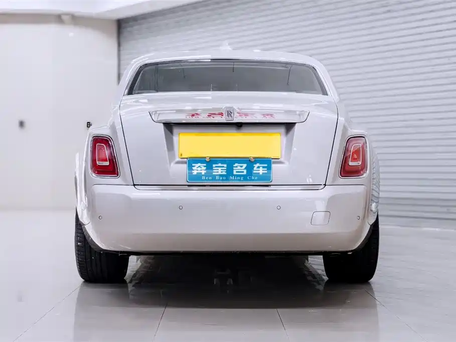 Phantom 6.7 T LWB Range