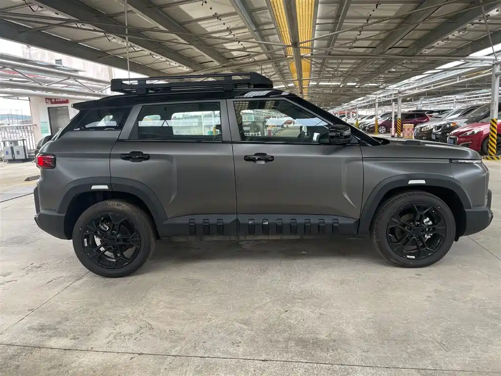 Geely ICON 吉利ICON 2025款 玲珑 1.5 TD 倾城版