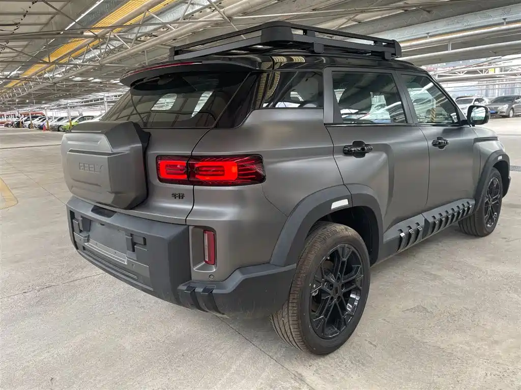 Geely ICON 吉利ICON 2025款 玲珑 1.5 TD 倾城版