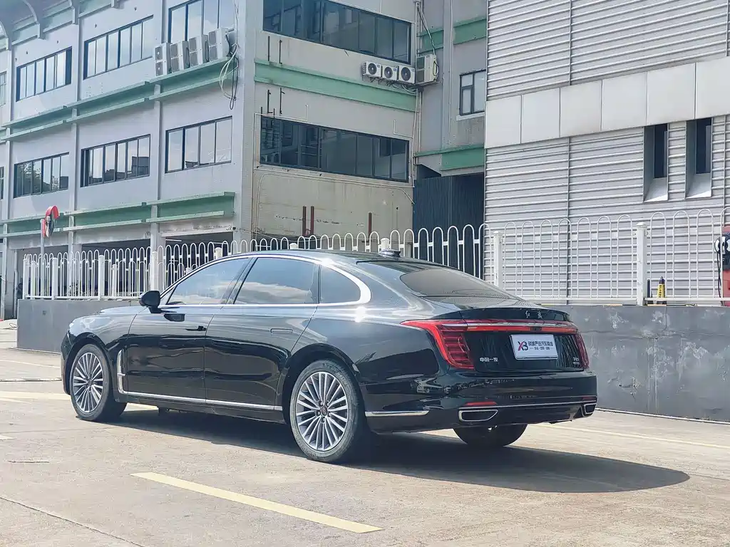 Hongqi H9 2.0 T Connected Flagship