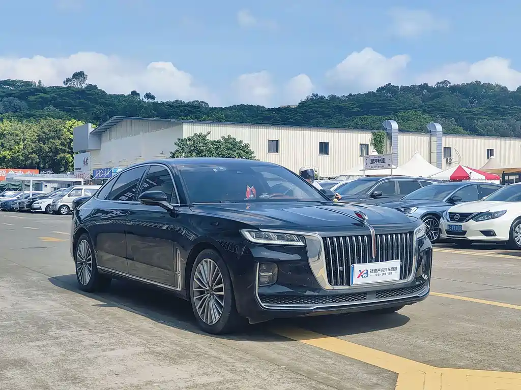 Hongqi H9 2.0 T Connected Flagship