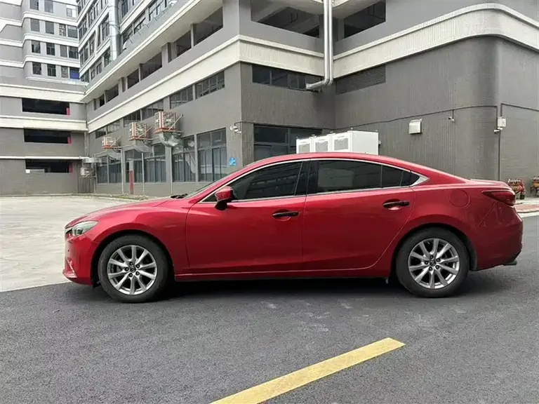 Mazda Atenza 2.0 L Blue Sky Luxury CN-V