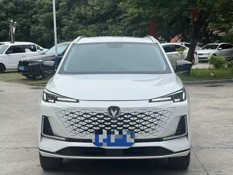 Changan CS55 PLUS 3 rd Gen 1.5 T DCT Distinguished