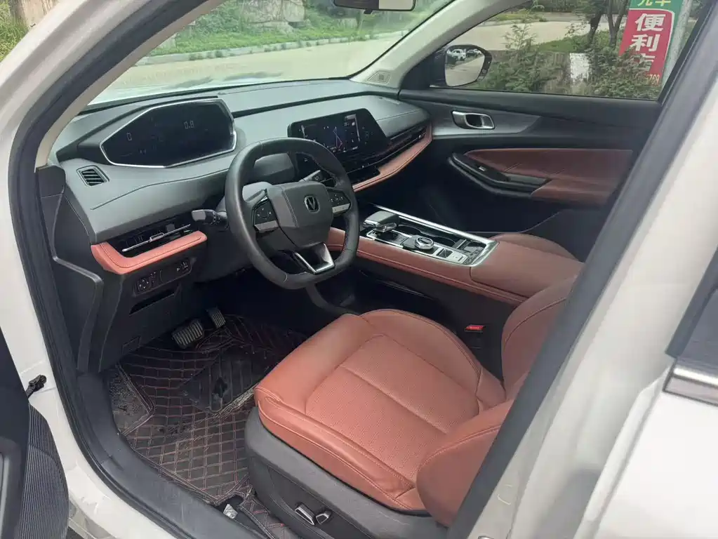 Changan CS55 PLUS 3 rd Gen 1.5 T DCT Distinguished