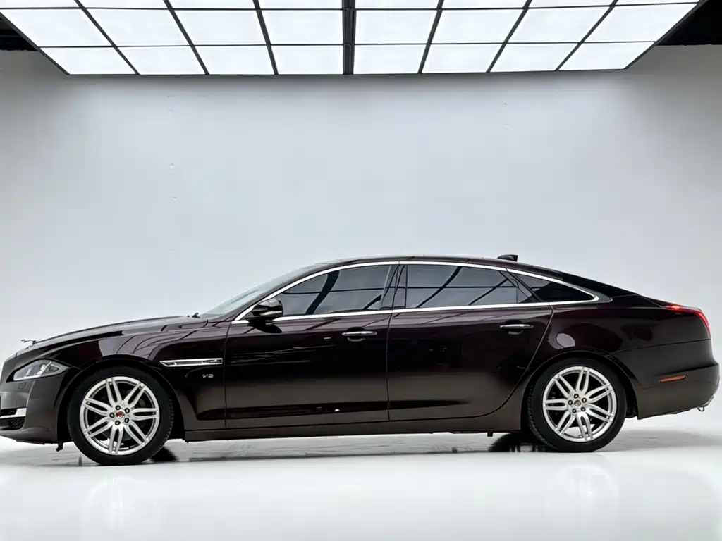 Jaguar XJ XJL 3.0 SC 2 WD Graceful Business