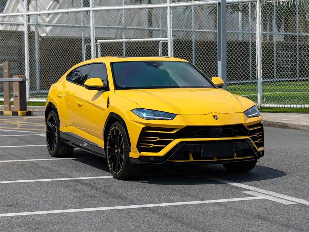 Urus 4.0 T V8