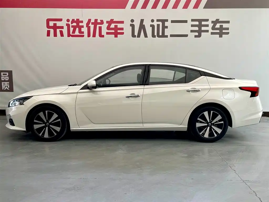 Teana Facelift 2.0 T XL Upper AD1 Smart Enjoyment Navigator