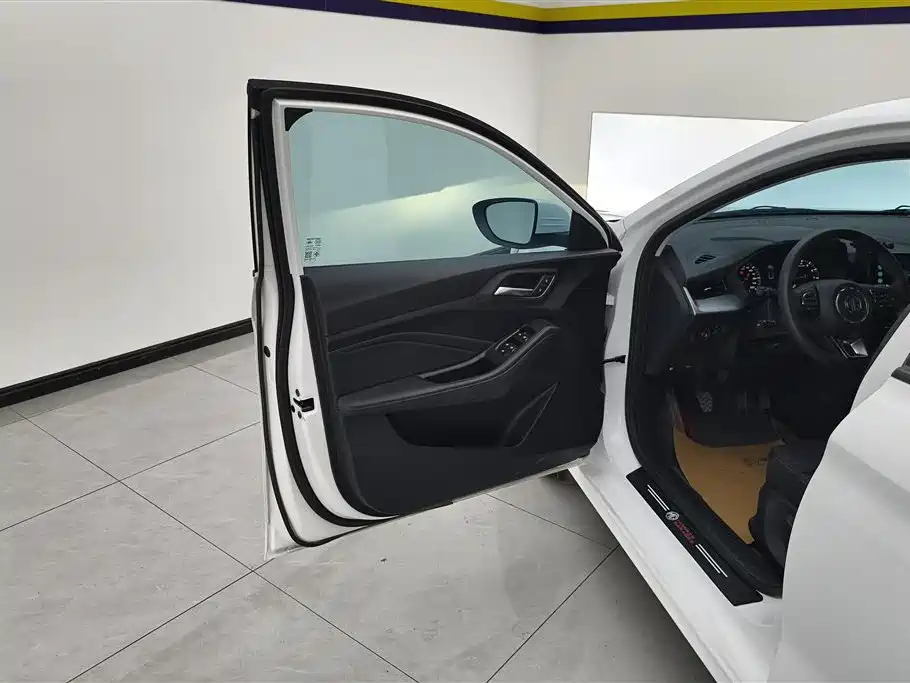 MG5 180 DVVT Manual Style