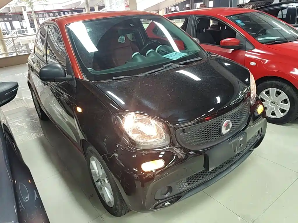 smart forfour 1.0 L 52 kW Agile