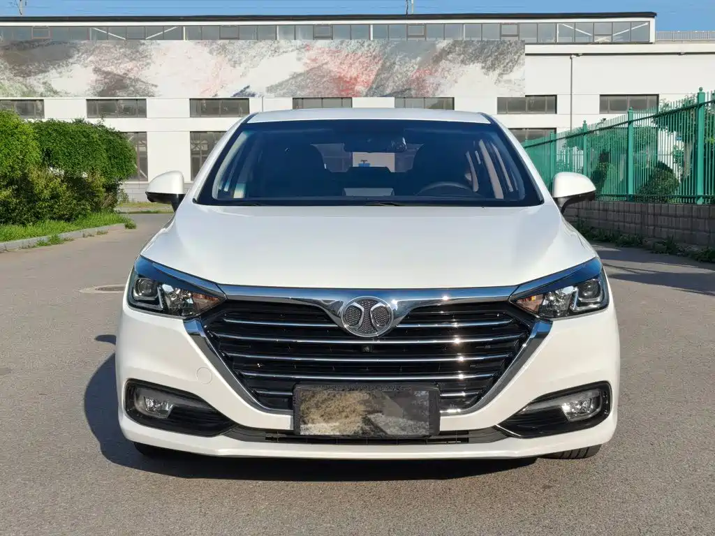 Senova D50 1.5 T CVT Distinguished CN-VI