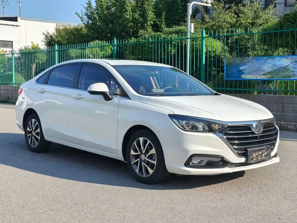 Senova D50 1.5 T CVT Distinguished CN-VI