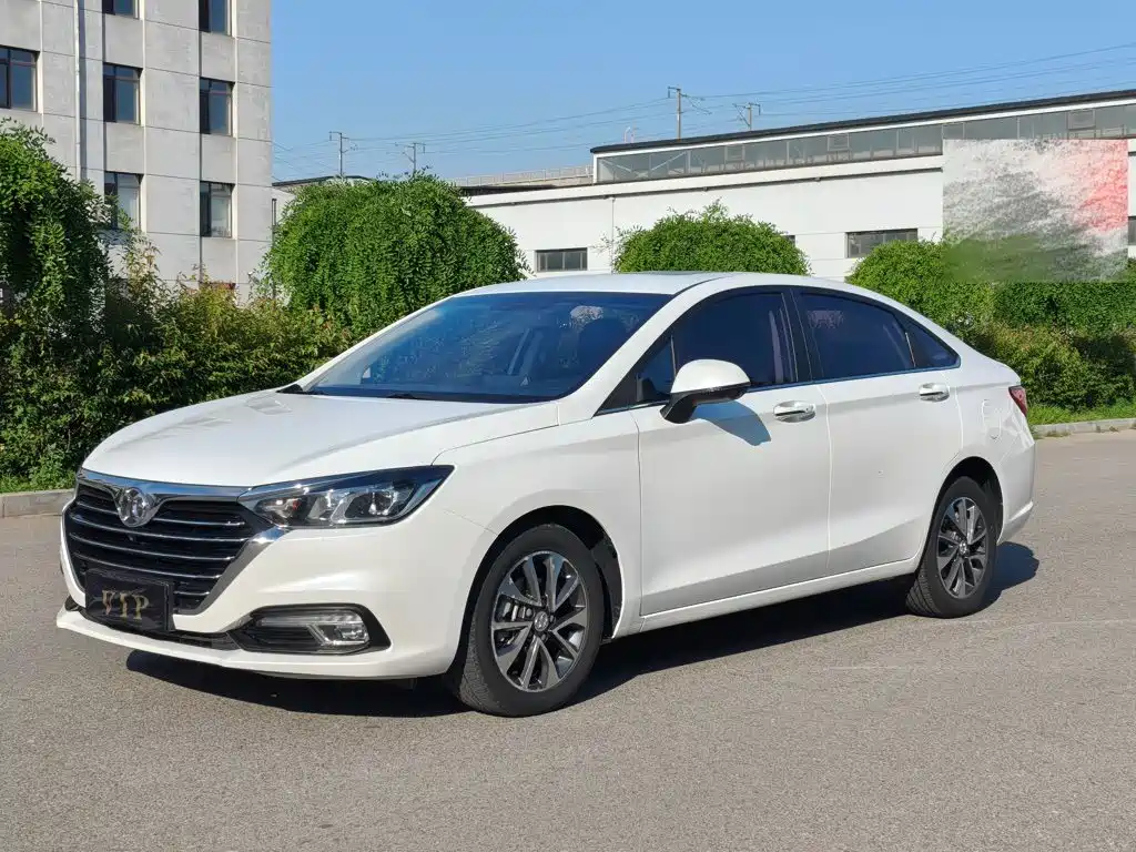 Senova D50 1.5 T CVT Distinguished CN-VI