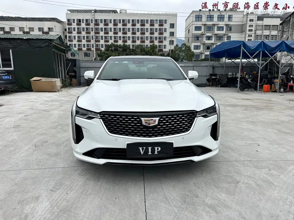 Cadillac CT4 28 T Luxury