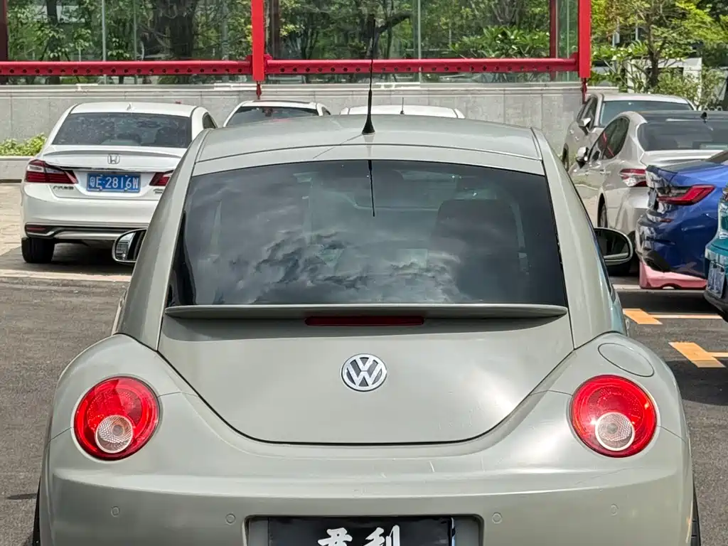 Beetle 1.8 T BlackOrange Luxury