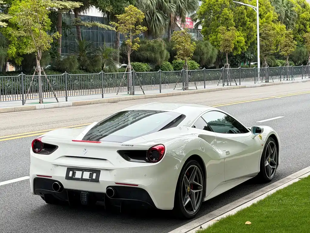 Ferrari 488 488 GTB