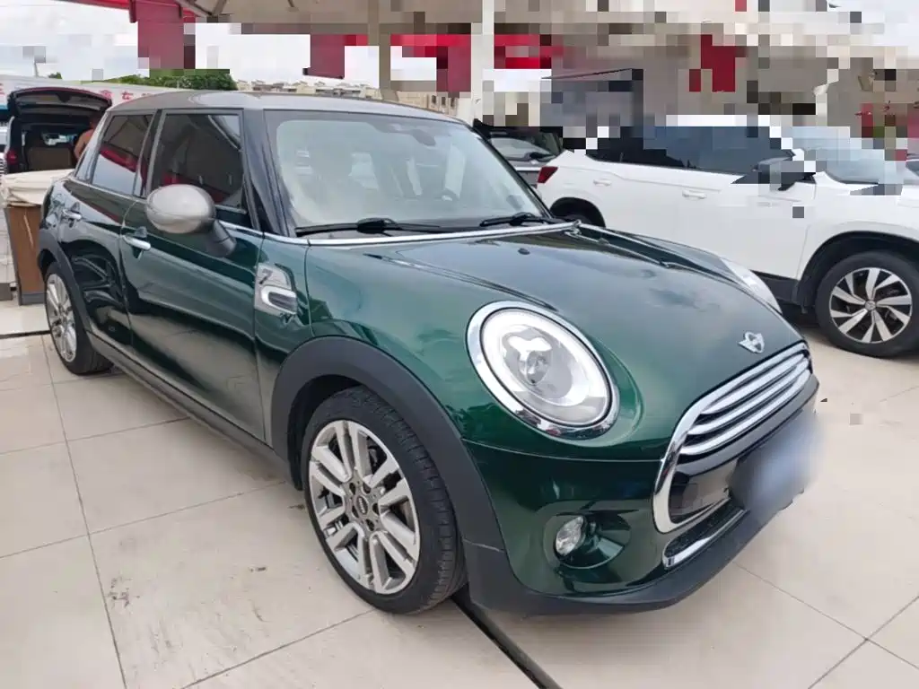 MINI 1.5 T COOPER SEVEN 5-door