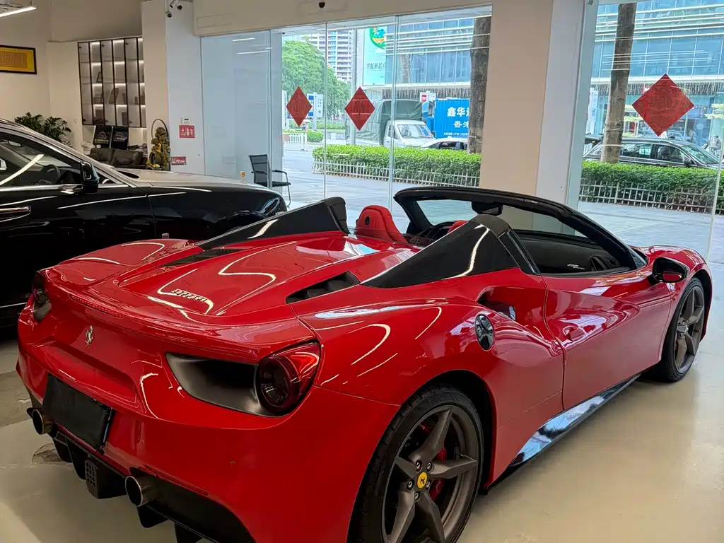 Ferrari 488 488 Spider