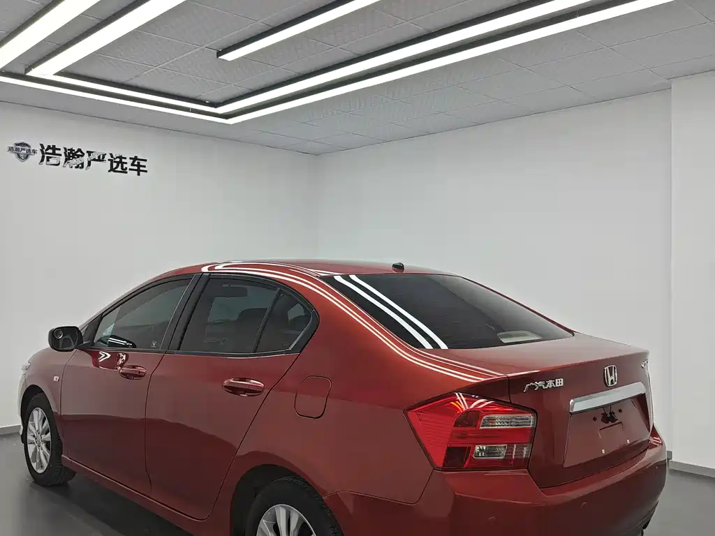City Classic Style 1.5 L Auto Elite