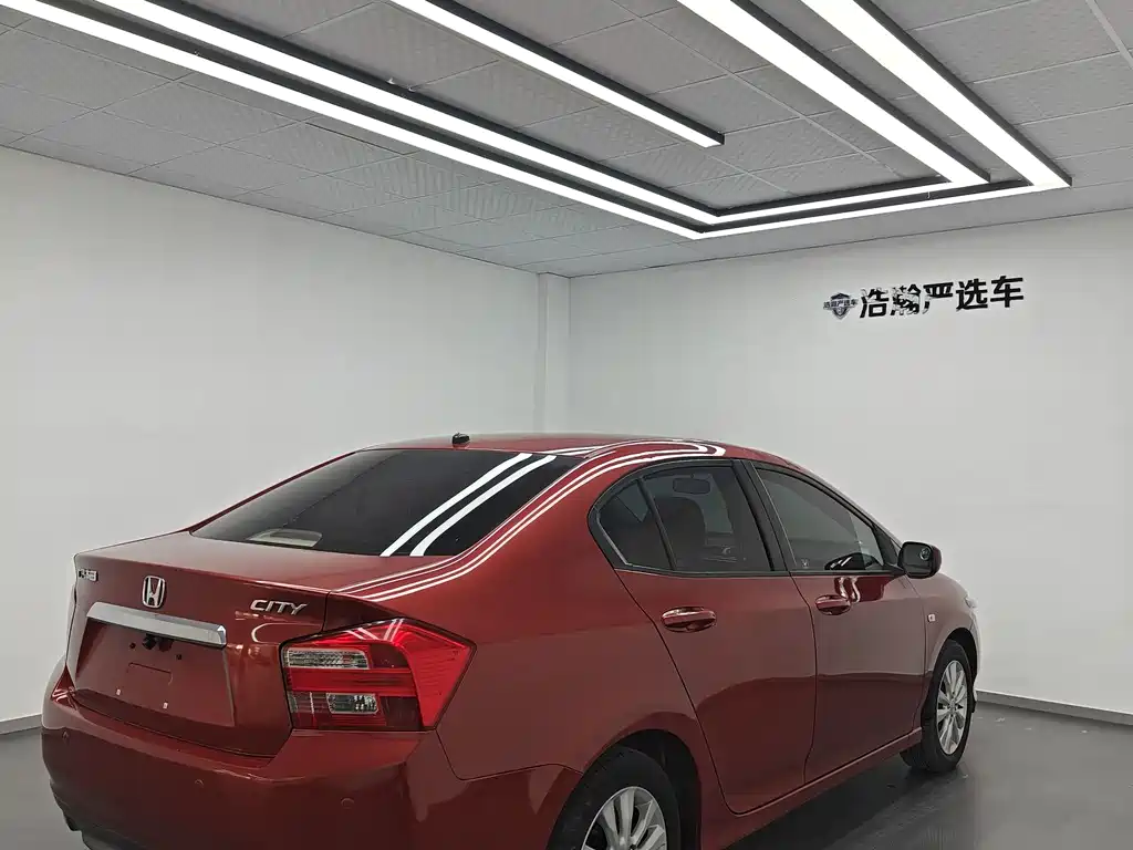 City Classic Style 1.5 L Auto Elite