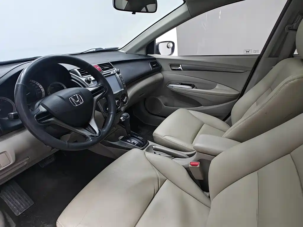 City Classic Style 1.5 L Auto Elite