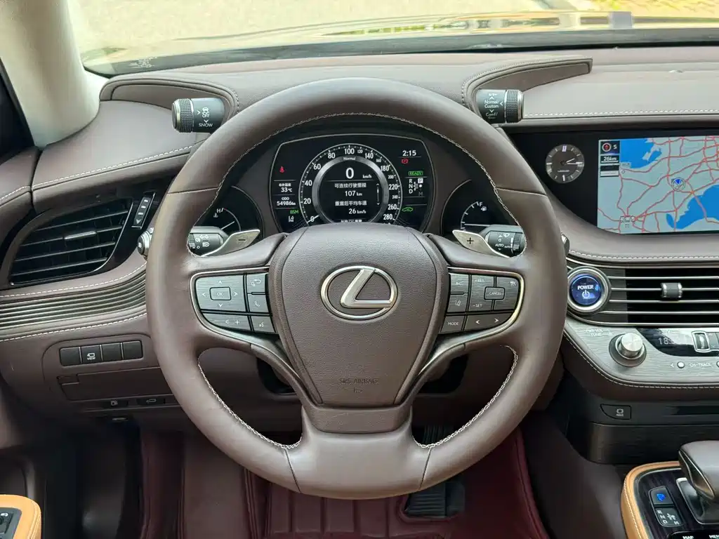 Lexus LS 500 h Outstanding CN-VI