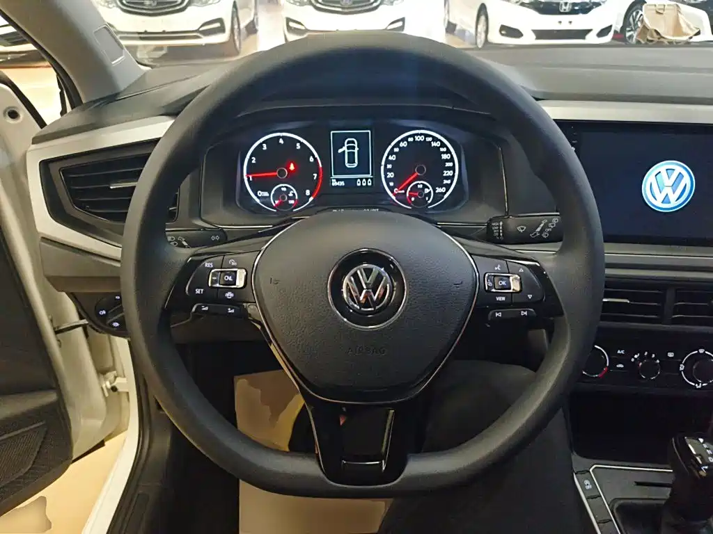 Polo Plus 1.5 L Auto Panoramic Pleasure