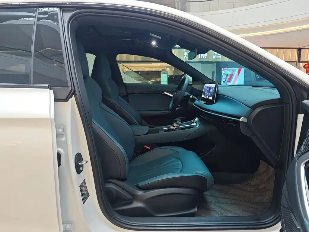 MG7 1.5 T 300 DCT Luxury