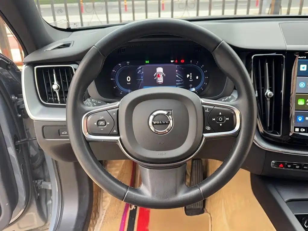Volvo XC60 B5 4 WD Smart Ease Luxury
