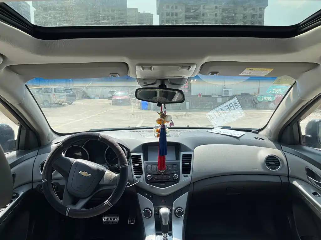 Cruze 1.6 L SL Million Commemorative AT