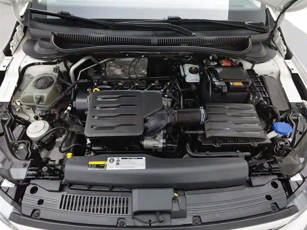Polo Plus 1.5 L Auto Panoramic Pleasure