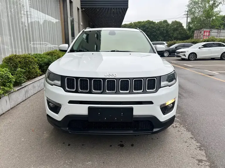 Jeep Compass 200 T Auto Home Enjoyment