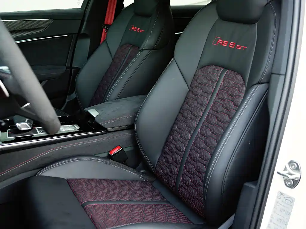 Audi RS 6 奥迪RS 6 2025款 RS 6 Avant GT