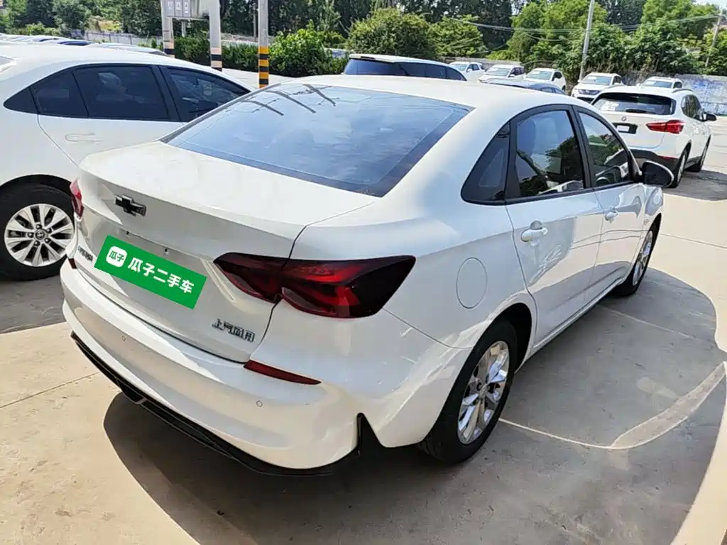 Monza 1.5 L DCT Joy