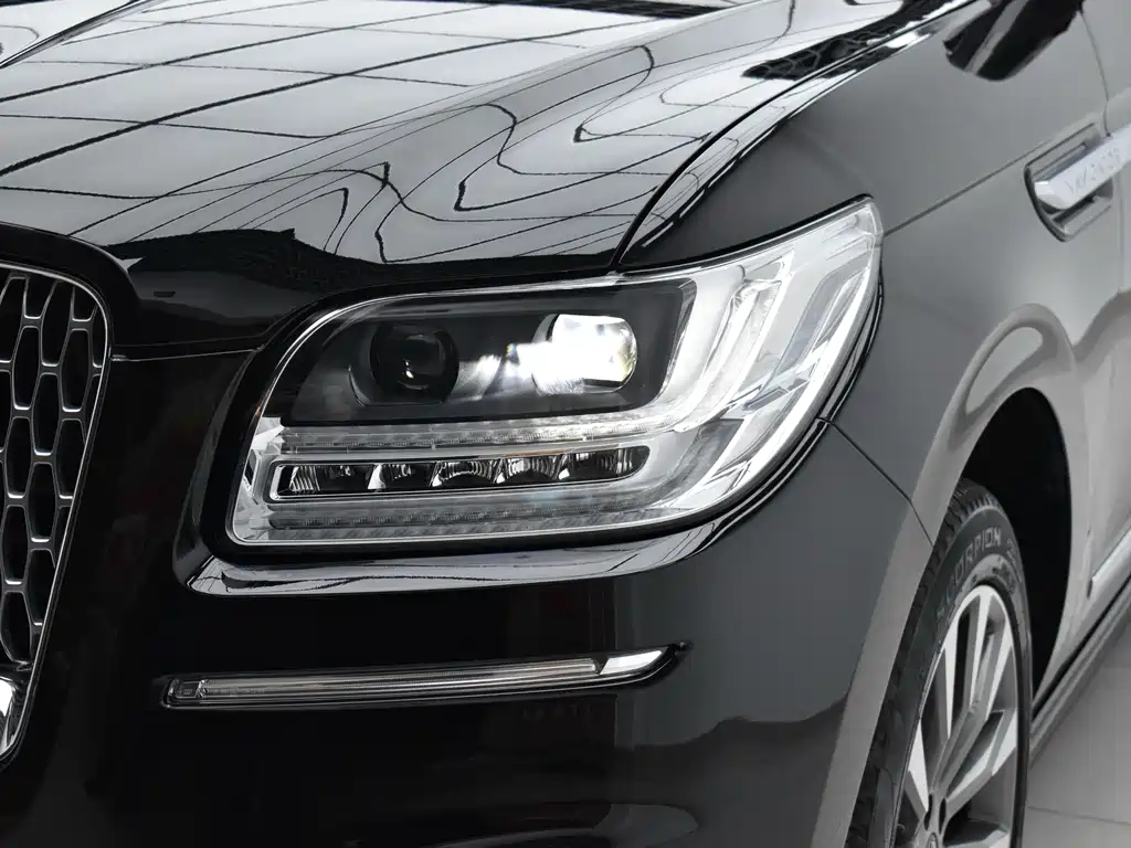 Navigator 3.5 T Honor Shine CN-VI