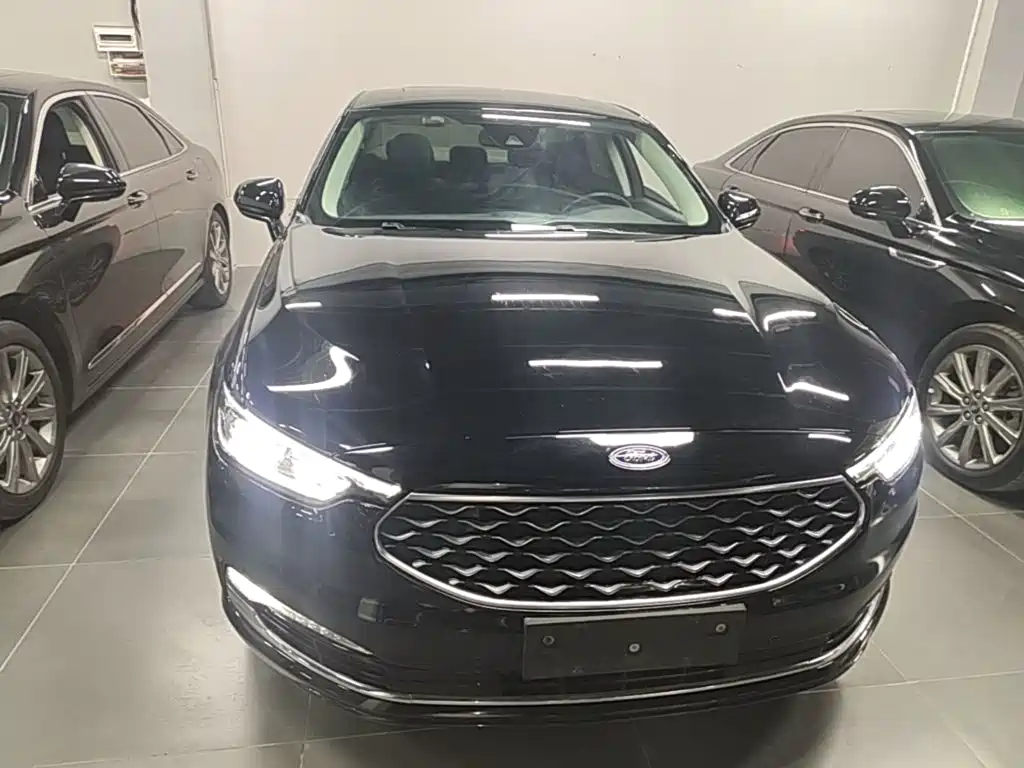 Taurus EcoBoost 245 Premium