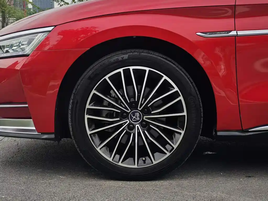 Han DM 4 WD Performance Luxury