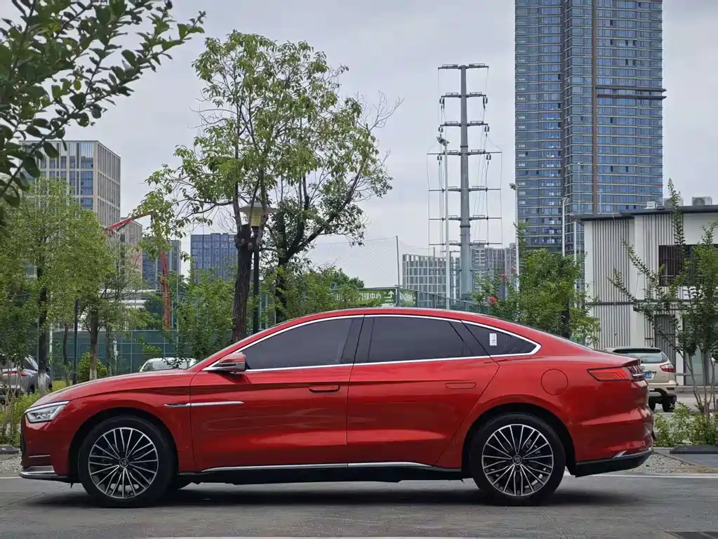 Han DM 4 WD Performance Luxury