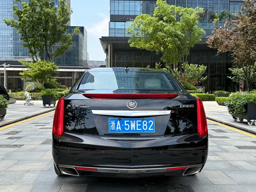 Cadillac XTS 28 T Elegant
