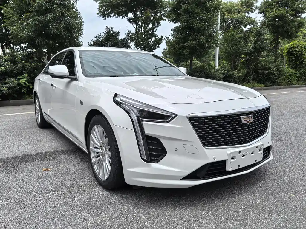 Cadillac CT6 28 T Fashion
