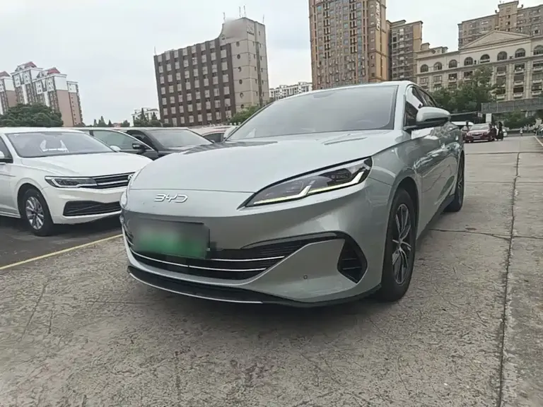 BYD Seal 06 DM-i 120 KM Honored