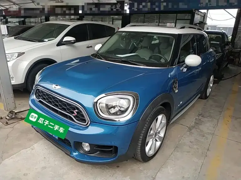MINI COUNTRYMAN 2.0 T COOPER S ALL4 Traveller