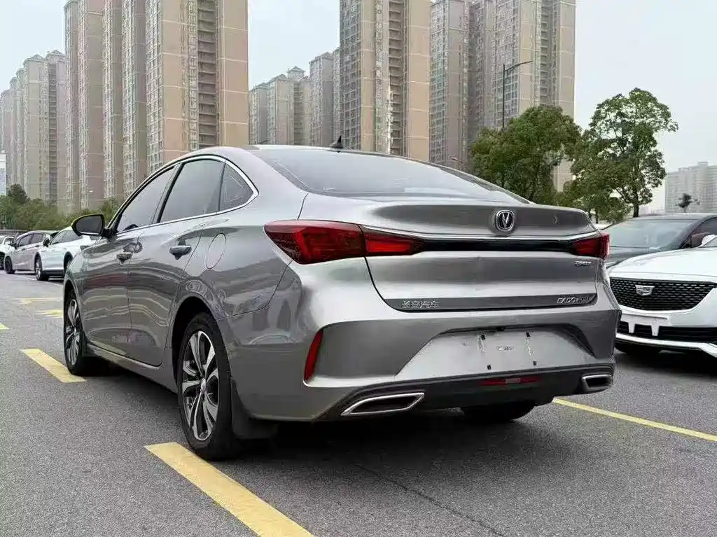 Eado PLUS Blue Whale NE 1.4 T GDI DCT Flagship