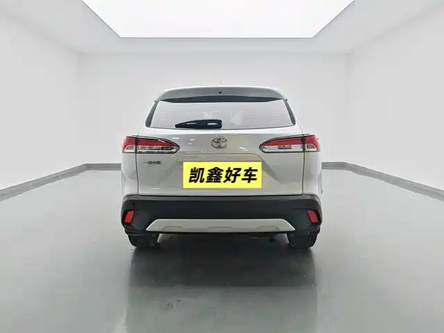 Corolla Cross 2.0 L Pioneer