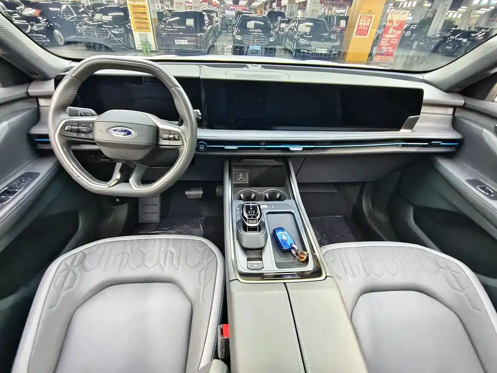 Edge Edge L 2.0 T EcoBoost 2 WD 7-seat Luxury