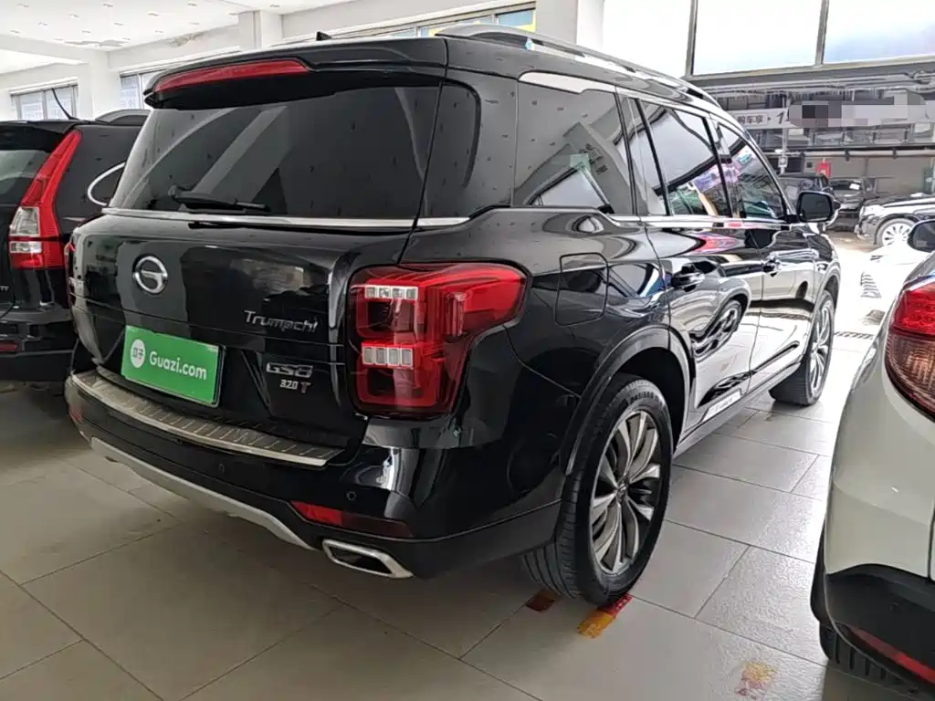 GAC Trumpchi GS8 320 T 2 WD Luxury Connected (7-seat)