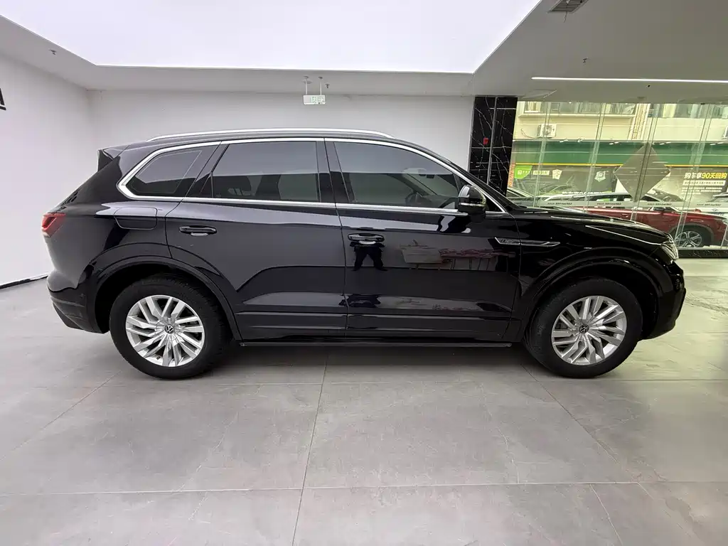 Touareg 2.0 TSI Sharp Style